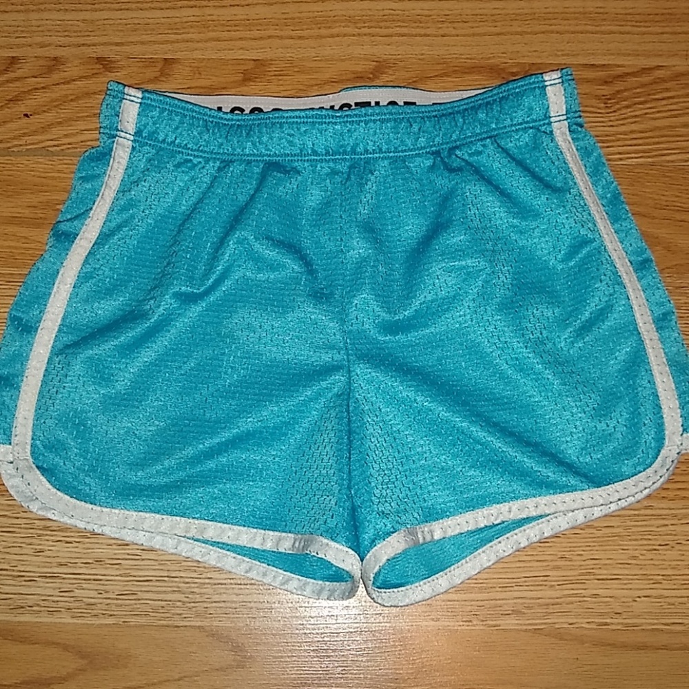 Shorts - Picture 3 of 3